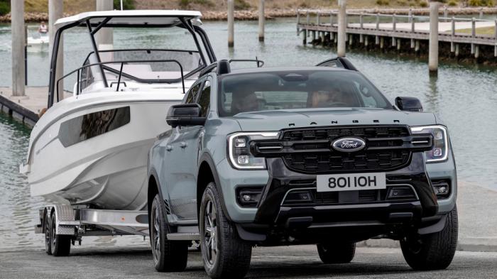 Η Ford κάνει το παρκάρισμα με τρέιλερ... παιχνιδάκι